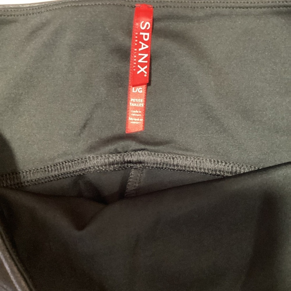 Spanx Faux Leather Leggings Womens Large Petite Black High Waisted Shaping Slim - Picture 4 of 6
